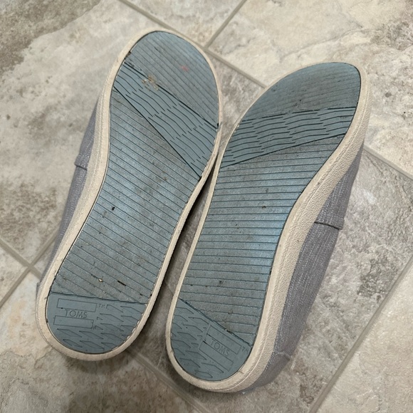 Toms slip ons - Picture 2 of 5